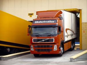 Volvo FM12 6x2 2003 года